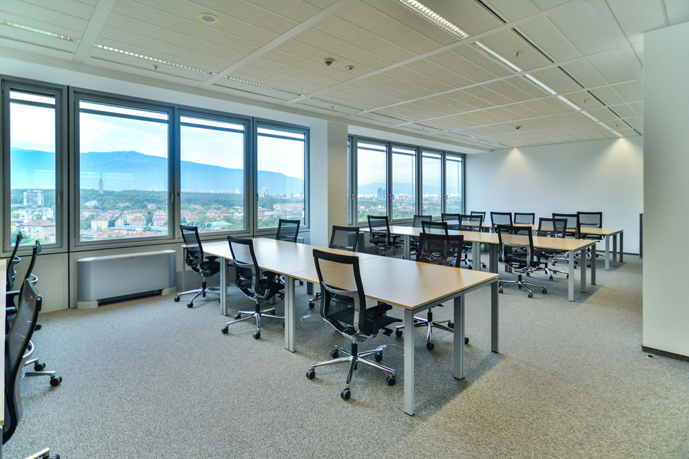 Sterling-Оffice1027-21Person