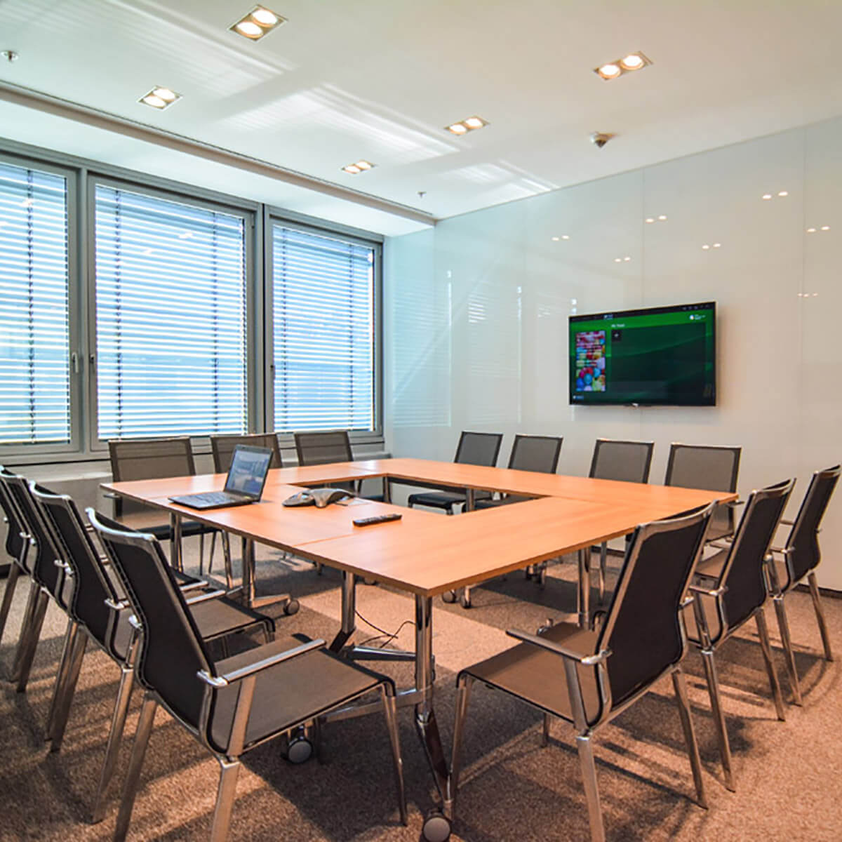 Sterling_Monte_Rosa_meetingroom
